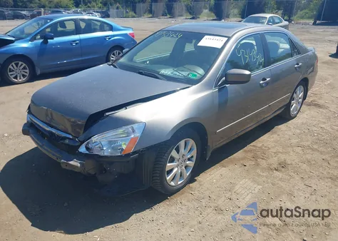 2007 Honda Accord 3.0 Ex z USA, uszkodzony, nr VIN 1HGCM665X7A097625